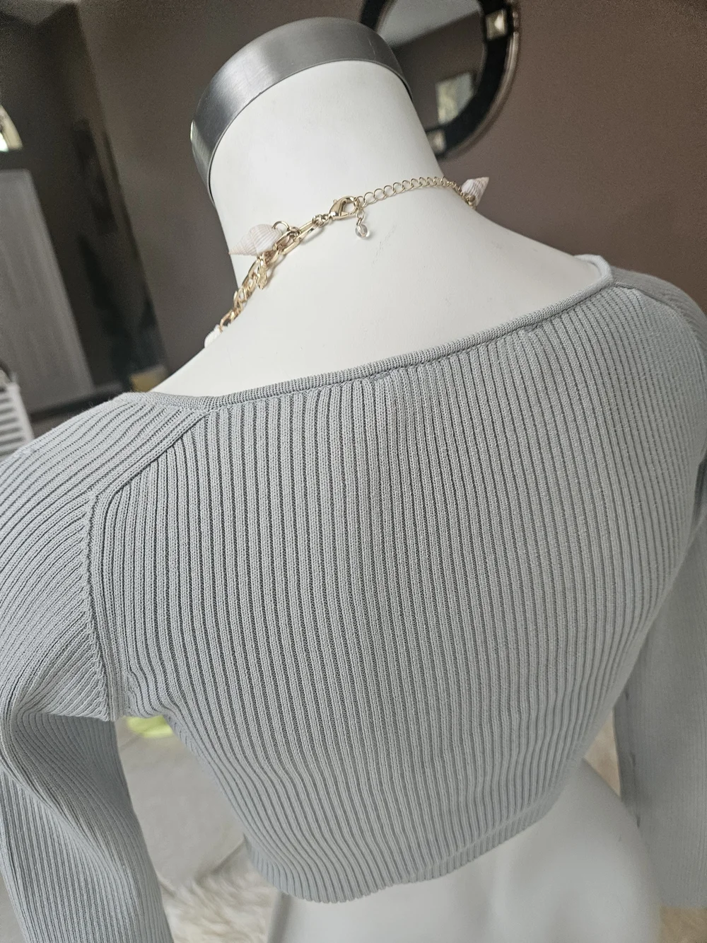 Zara Gray Ribbed V-Neck Long-Sleeve Crop Top